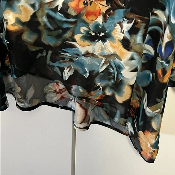 Attitudes by Renee Multicolor Floral V-Neck Blouse - Picture 4 of 7